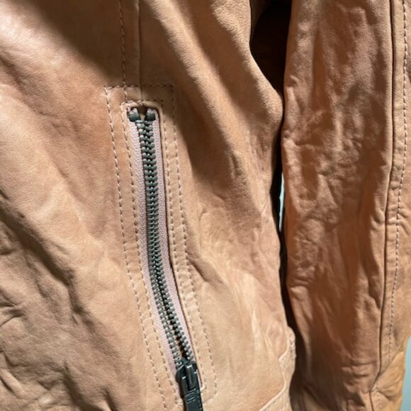 NWT Fossil Ashley Leather Biker Jacket - Blush Pink - Size Large - Picture 3 of 7